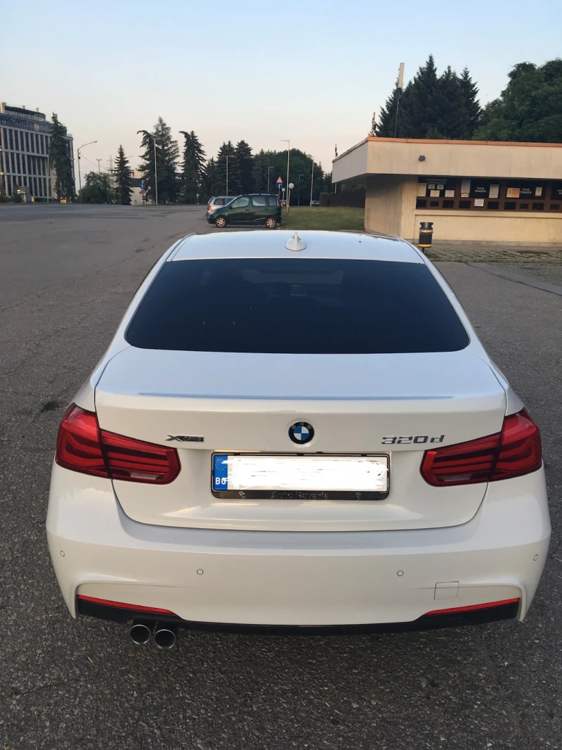 BMW 320 xDrive facelift , снимка 6 - Автомобили и джипове - 46961124