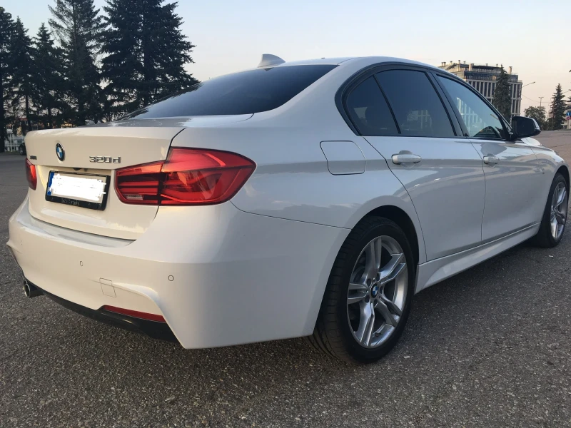 BMW 320 xDrive facelift , снимка 5 - Автомобили и джипове - 47394784