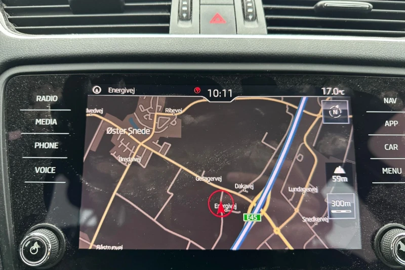 Skoda Octavia 2.0TSI / DSG / LED / CarPlay , снимка 13 - Автомобили и джипове - 46982225