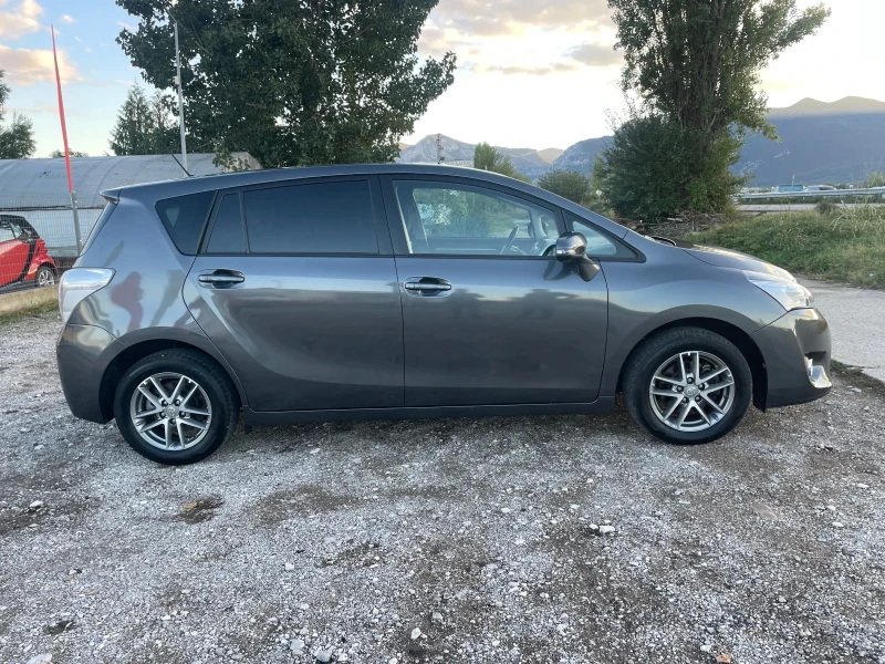 Toyota Verso 1.6D-4D-KAMERA-ITALIA, снимка 4 - Автомобили и джипове - 47503606