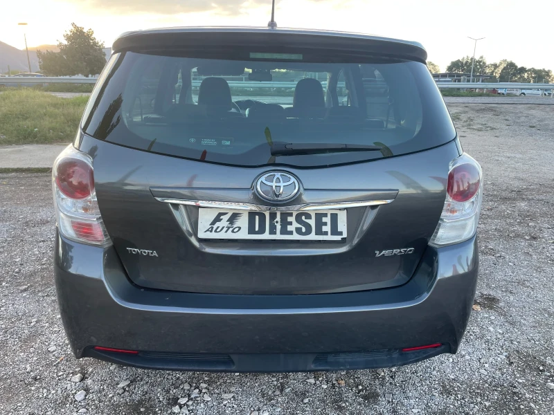 Toyota Verso 1.6D-4D-KAMERA-ITALIA, снимка 9 - Автомобили и джипове - 47503606