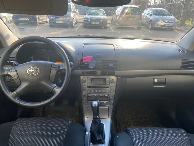 Toyota Avensis 1.8 VVT, снимка 6 - Автомобили и джипове - 47823251