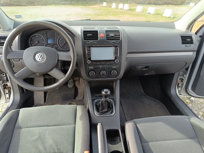 VW Golf 1.9 TDI, снимка 11 - Автомобили и джипове - 48023145