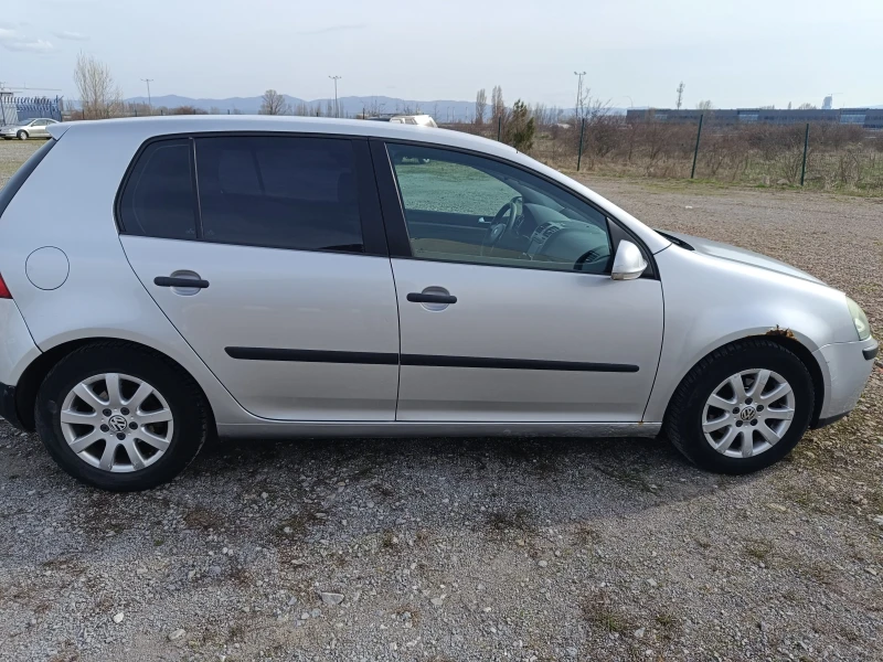 VW Golf 1.9 TDI, снимка 4 - Автомобили и джипове - 48023145