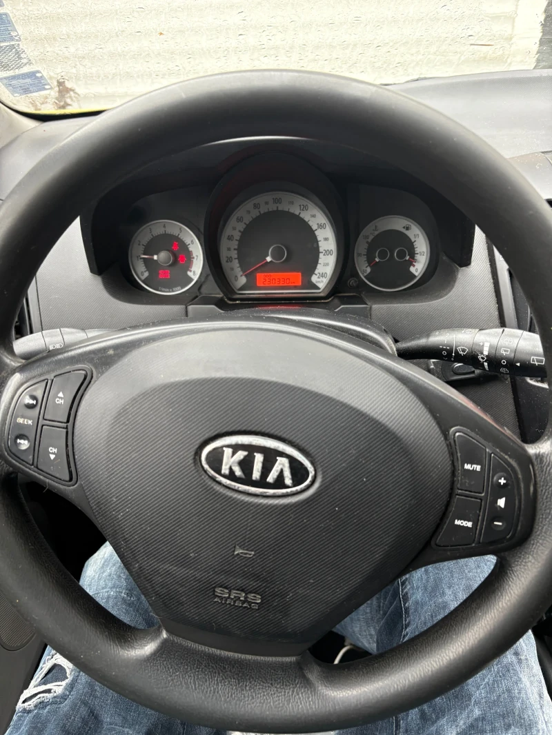 Kia Ceed 1.4, снимка 4 - Автомобили и джипове - 48317513