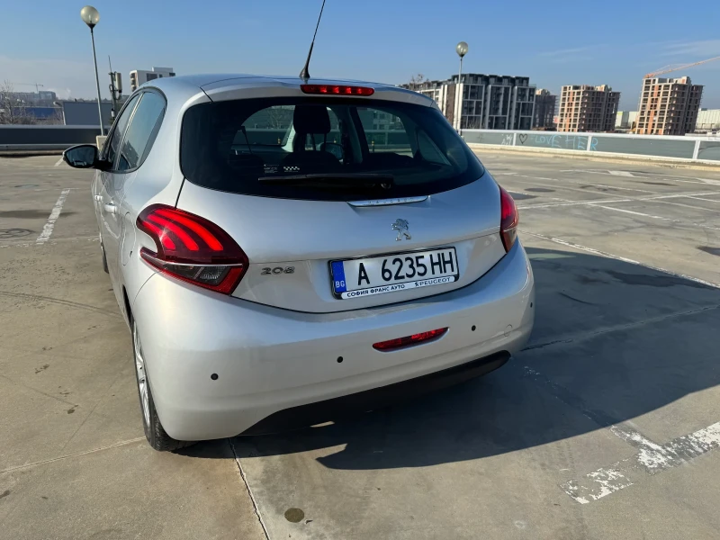 Peugeot 208, снимка 5 - Автомобили и джипове - 48509489