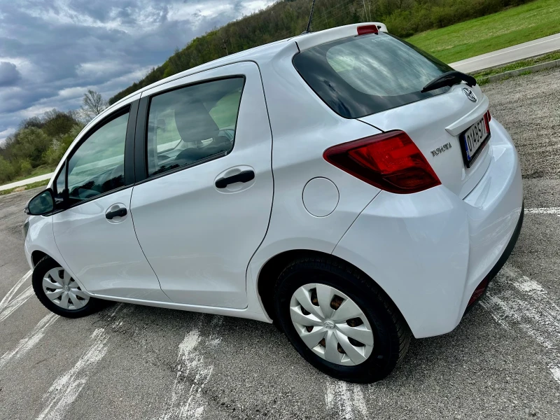 Toyota Yaris 1.0I* FACE* REALNI KM* , снимка 4 - Автомобили и джипове - 49754546