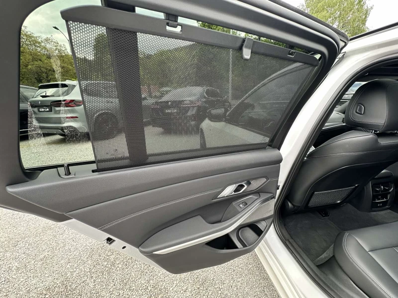BMW 340  xDRIVE / M Paket /LASER/PANO/Memory/, снимка 17 - Автомобили и джипове - 50259248