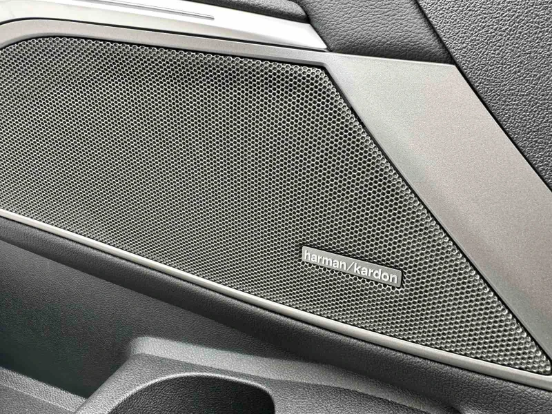 BMW 340  xDRIVE / M Paket /LASER/PANO/Memory/, снимка 14 - Автомобили и джипове - 50259248