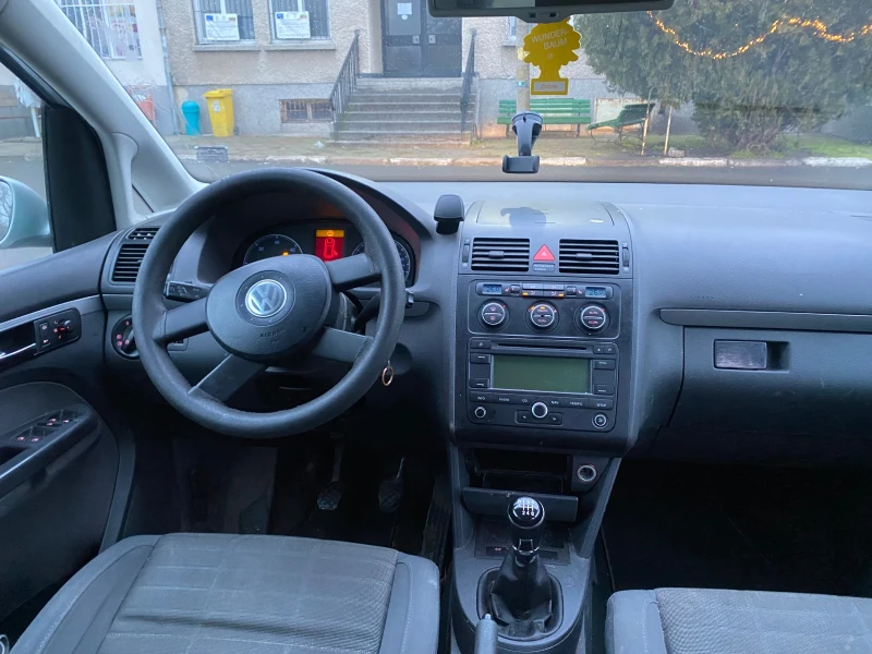 VW Touran 1.9TDI, снимка 6 - Автомобили и джипове - 53191296