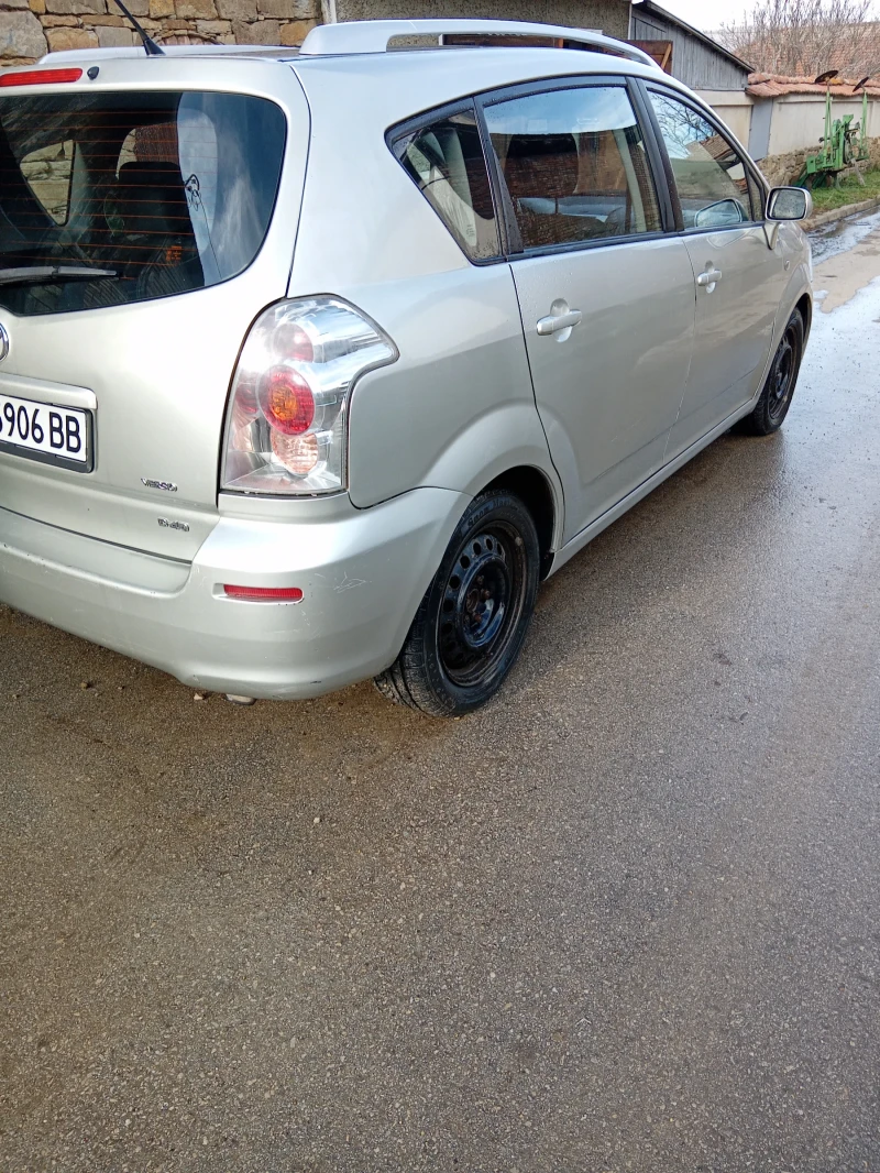 Toyota Corolla verso, снимка 4 - Автомобили и джипове - 53474567