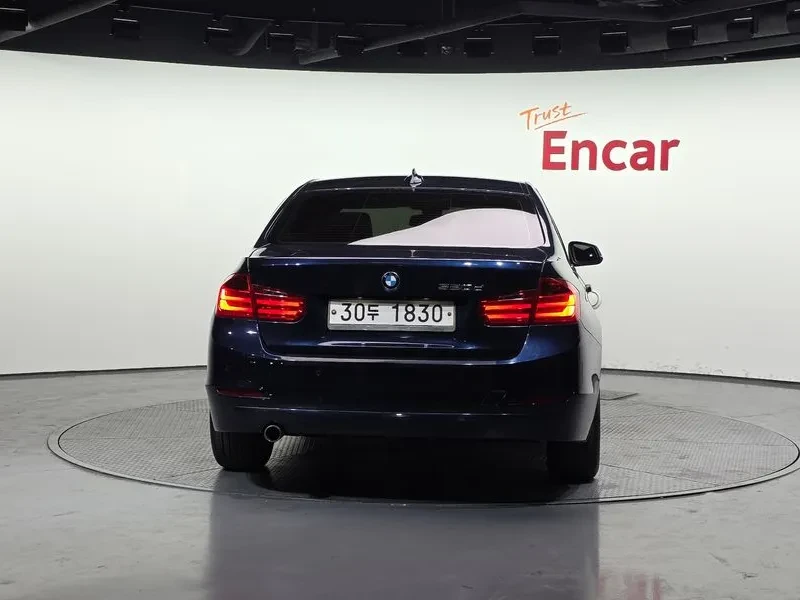 BMW 320 d, снимка 4 - Автомобили и джипове - 54590219