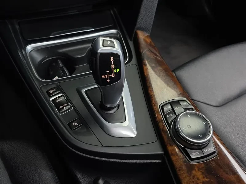 BMW 320 d, снимка 9 - Автомобили и джипове - 54590219