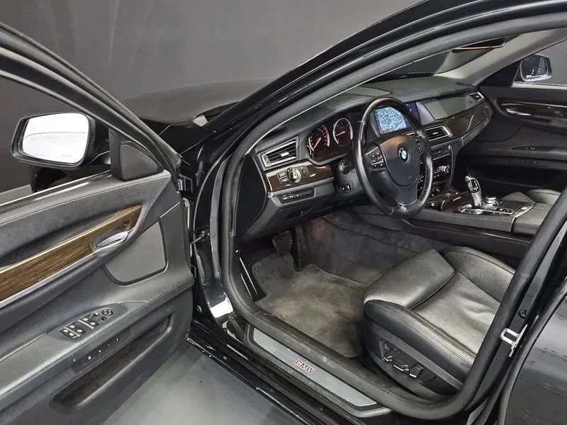 BMW 730 d, снимка 12 - Автомобили и джипове - 55176314