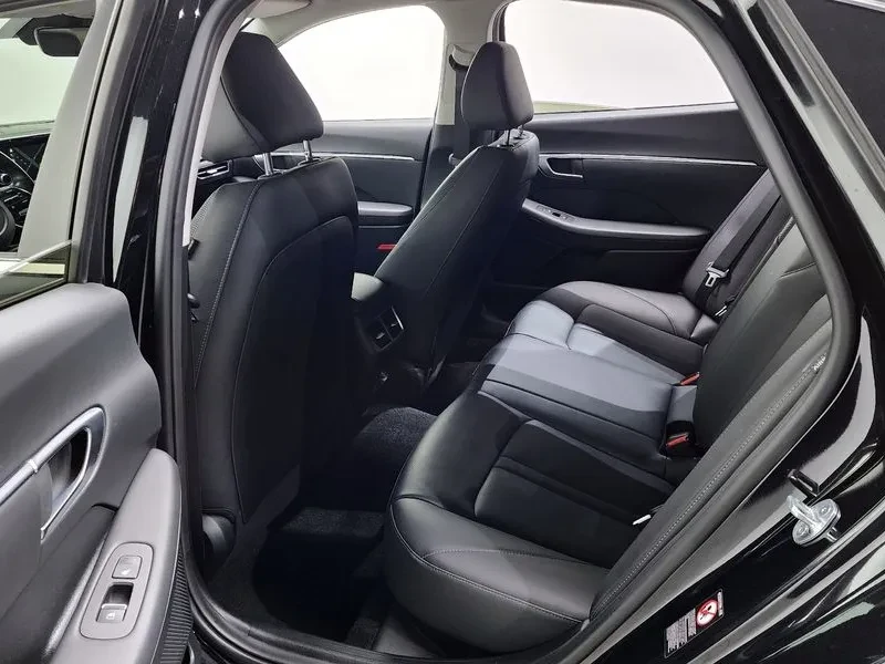 Hyundai Sonata 2.0 Premium, снимка 11 - Автомобили и джипове - 55784760