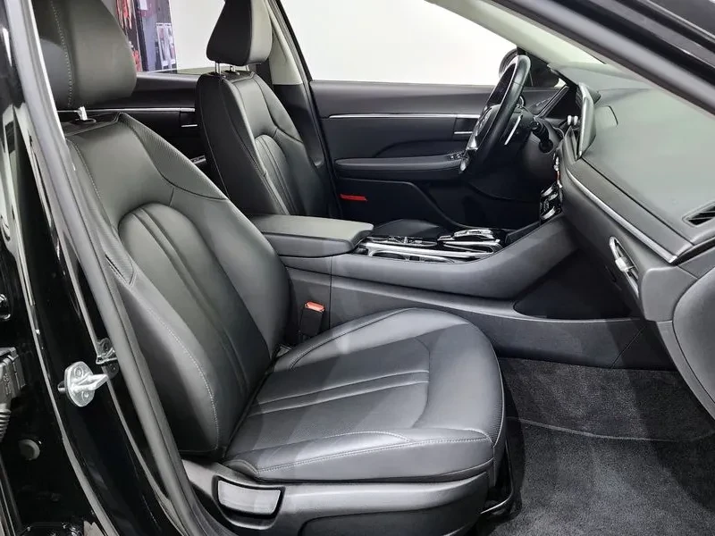 Hyundai Sonata 2.0 Premium, снимка 12 - Автомобили и джипове - 55784760