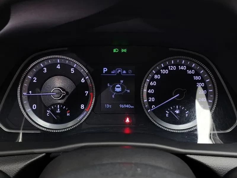 Hyundai Sonata 2.0 Premium, снимка 8 - Автомобили и джипове - 55784760