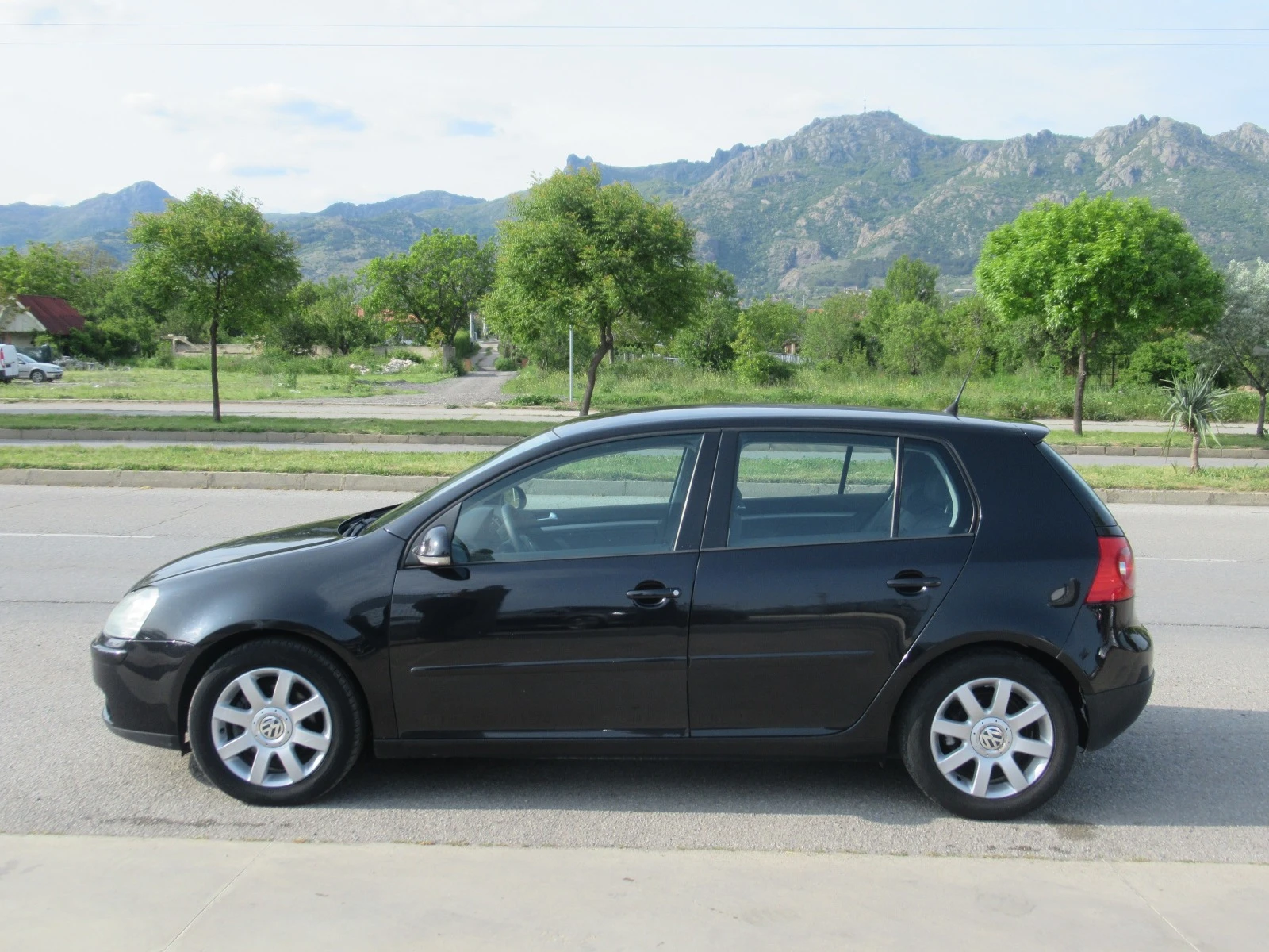 VW Golf 2.0TDI 140ps 6ск - изображение 2