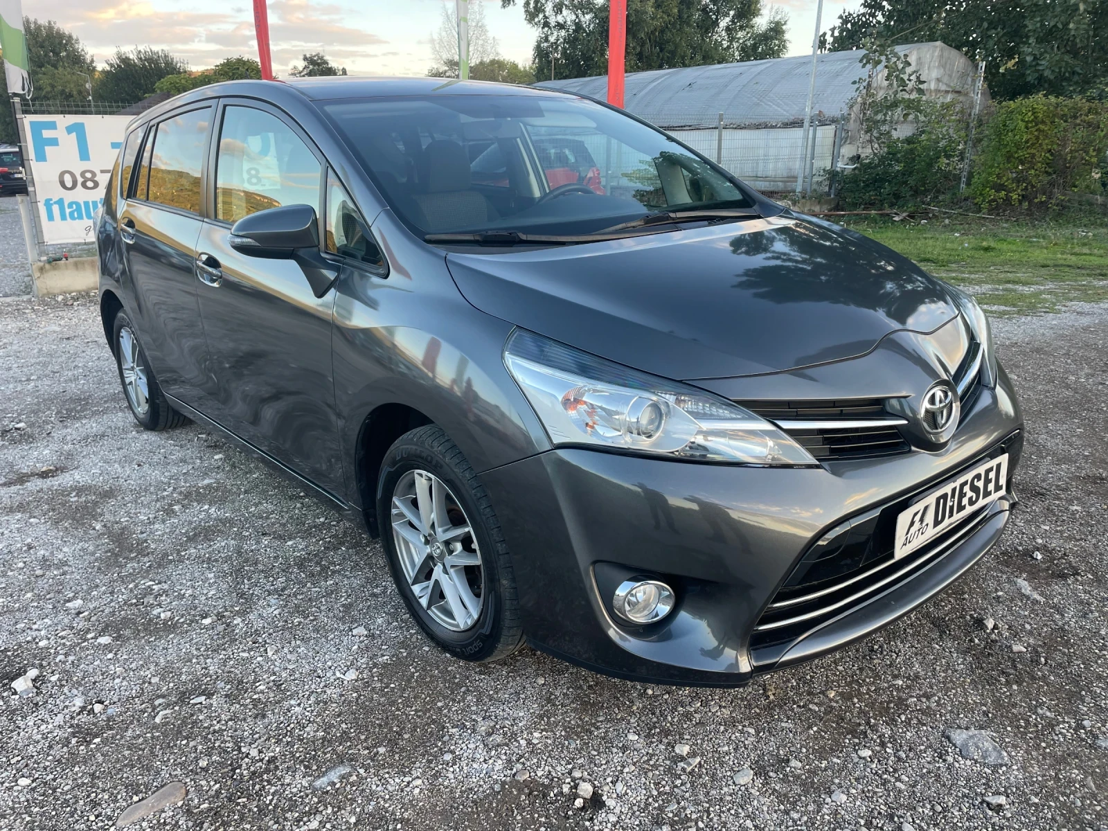 Toyota Verso 1.6D-4D-KAMERA-ITALIA - изображение 3