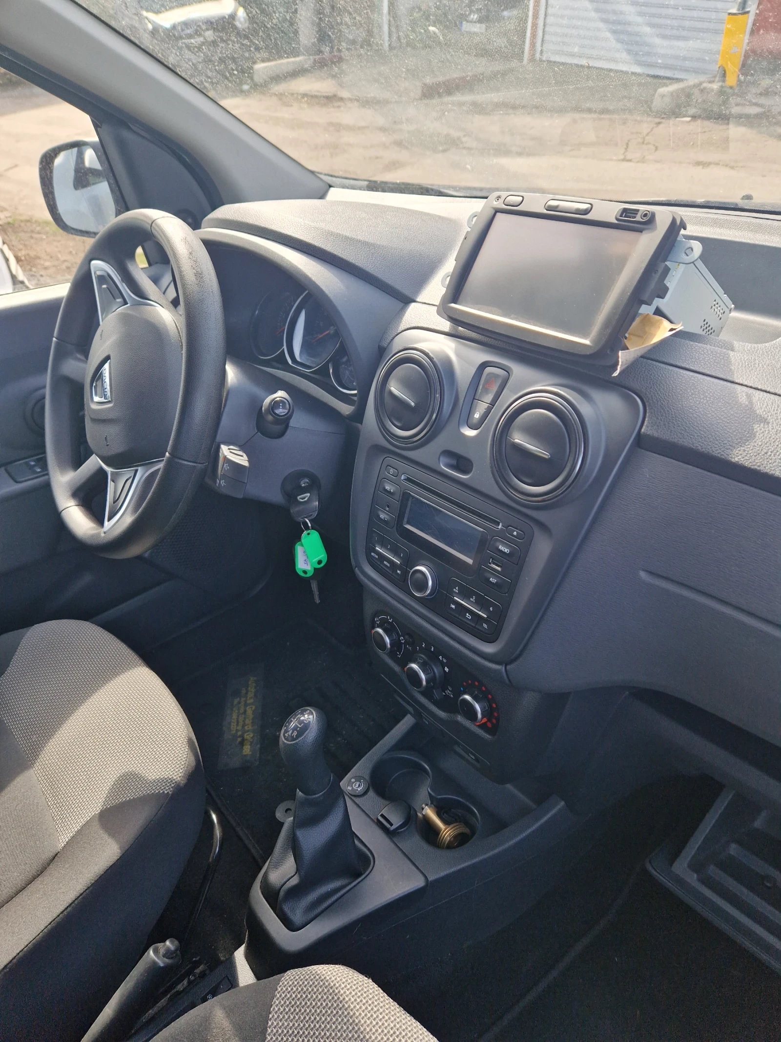 Dacia Lodgy 1.6    -  , 7 , .  | Mobile.bg   17