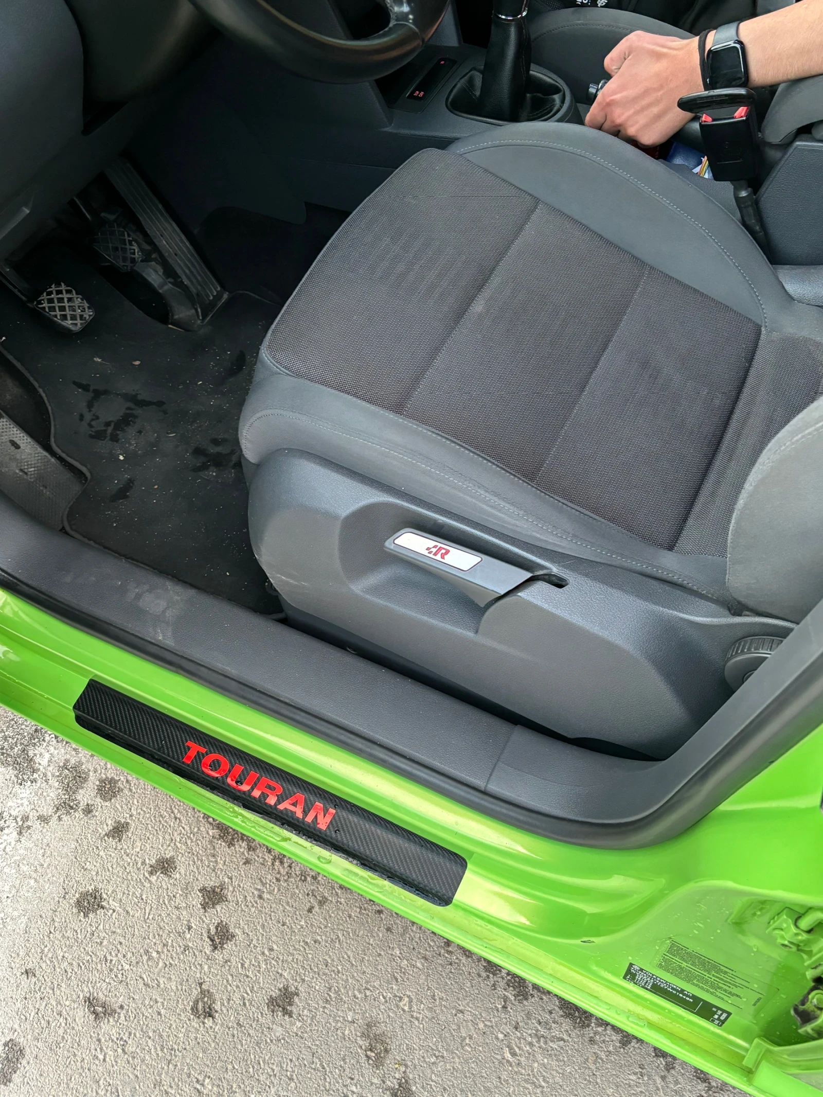 VW Touran 2.0 I | Mobile.bg   15