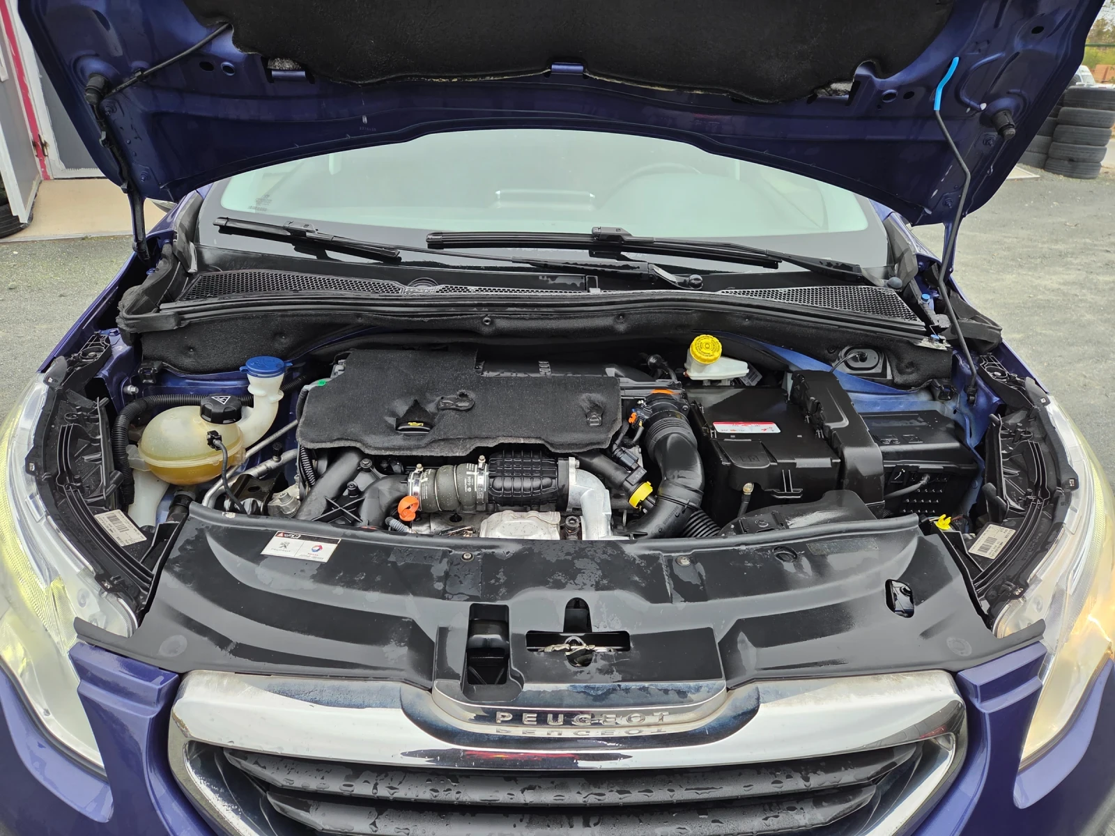 Peugeot 2008 1, 6EHDI93ksAVTOMATIKLEDNAVIPANORAMAITALIA - изображение 7
