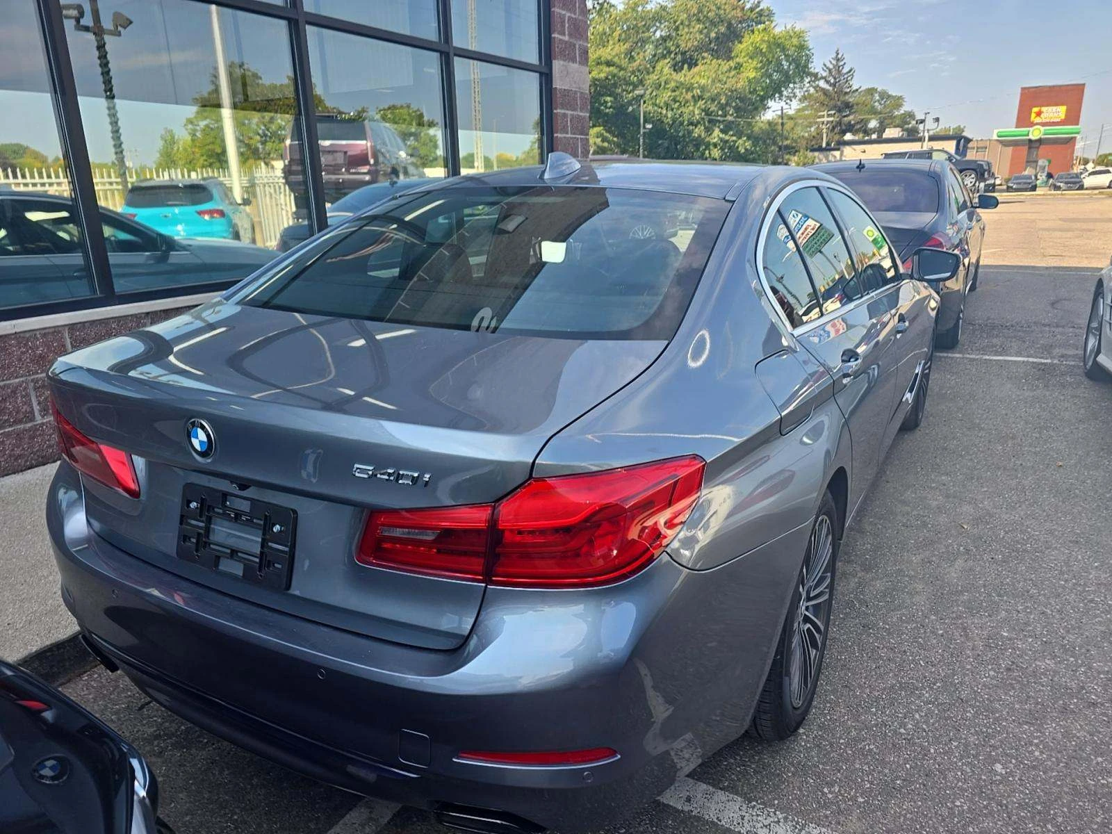 BMW 540 * АвтоКредит*  - изображение 2