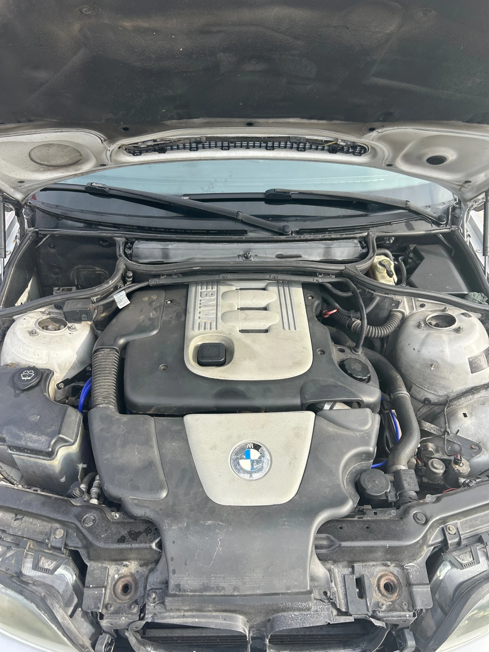 BMW 320  - изображение 8