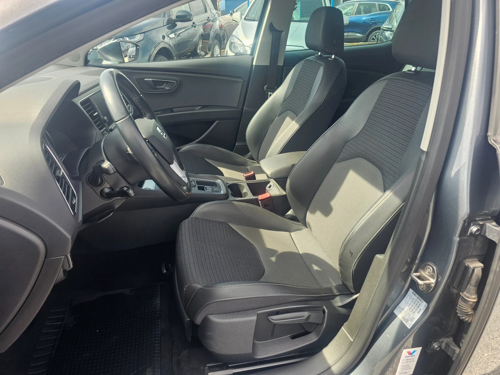 Seat Leon 2.0tdi ABTOMAT 6B, снимка 9 - Автомобили и джипове - 53912140