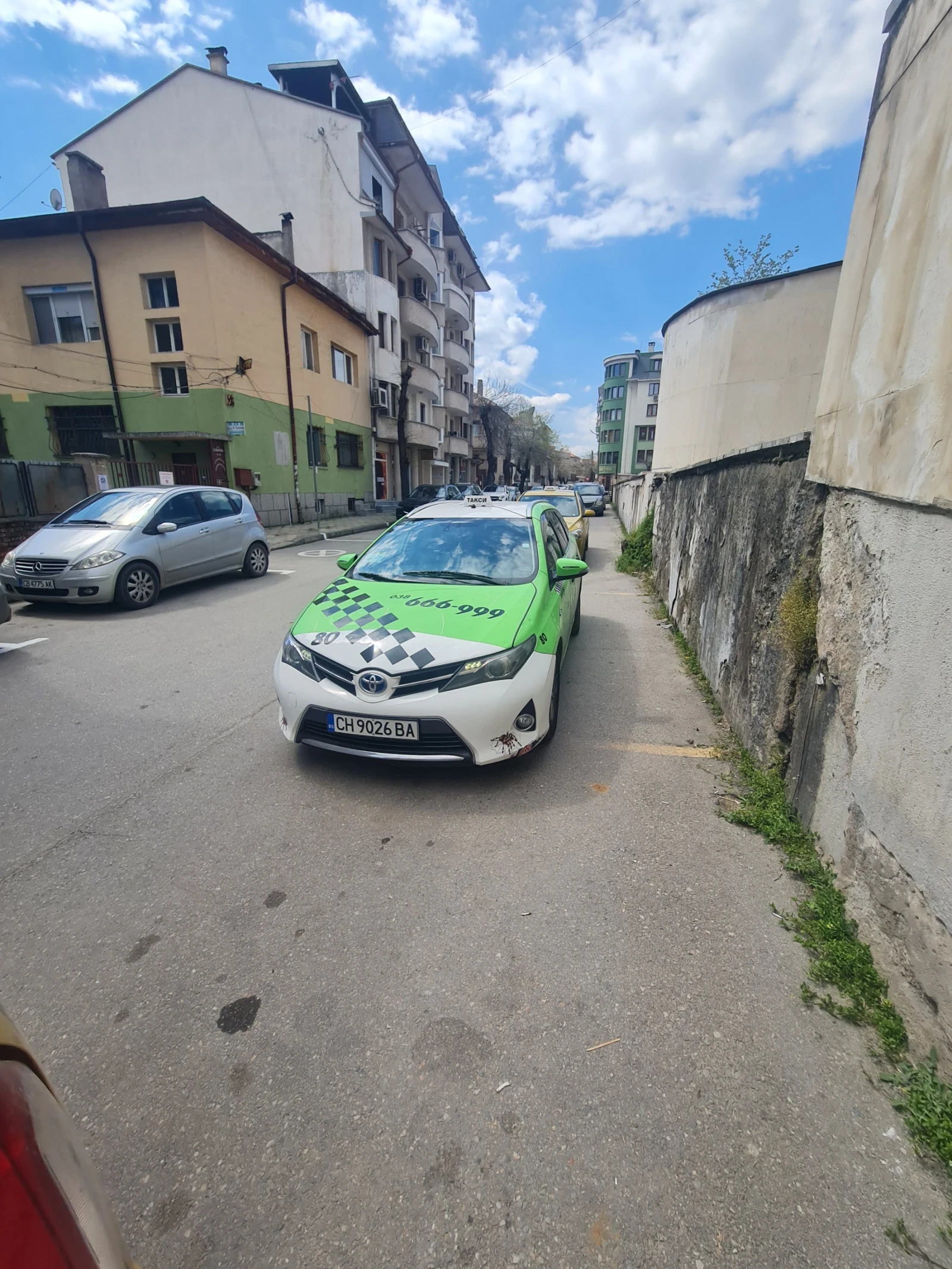 Toyota Auris, снимка 6 - Автомобили и джипове - 54157097