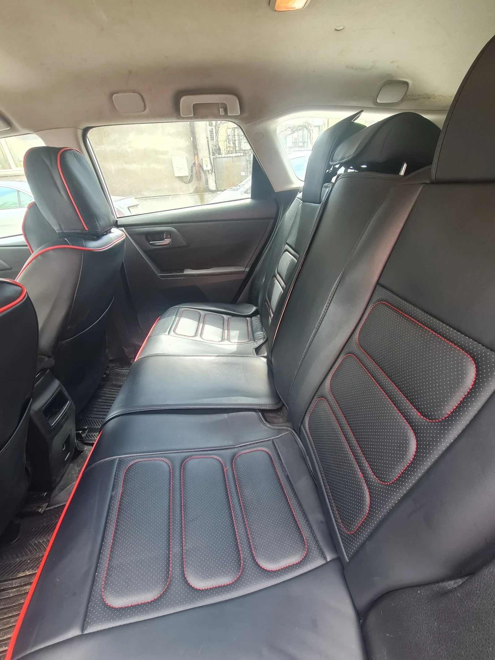 Toyota Auris, снимка 4 - Автомобили и джипове - 54157097