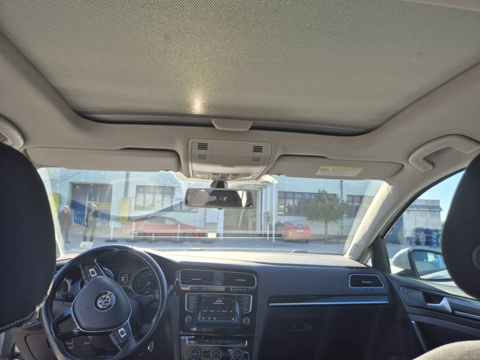 VW Golf 1.4 бензин 140кс, снимка 12 - Автомобили и джипове - 54174015