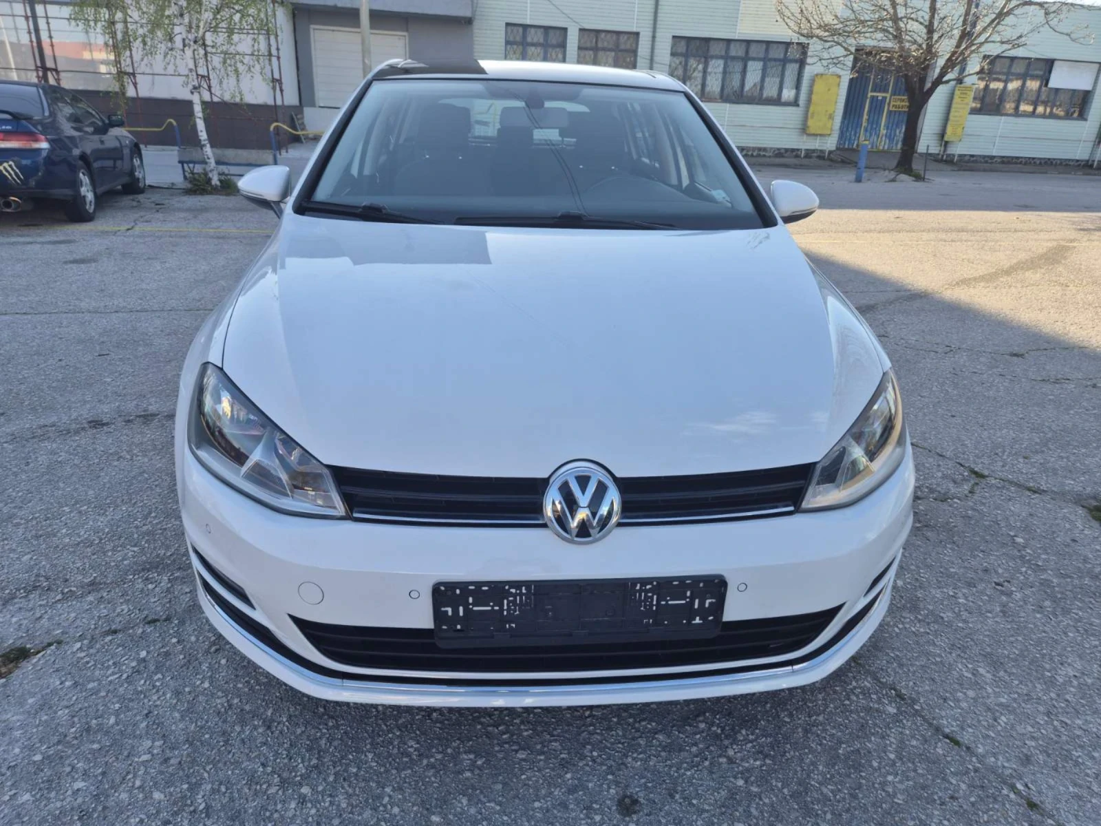 VW Golf 1.4 бензин 140кс, снимка 3 - Автомобили и джипове - 54174015