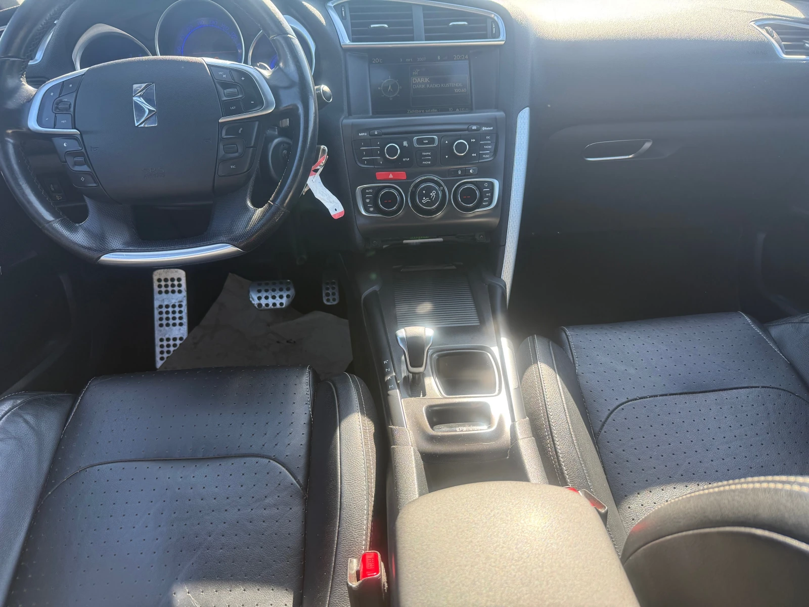 Citroen DS4 1.6 I AVTOMATIK , снимка 12 - Автомобили и джипове - 54245634