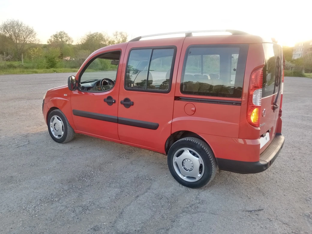 Fiat Doblo 1.4i 7 МЕСТЕН, снимка 4 - Автомобили и джипове - 54308513