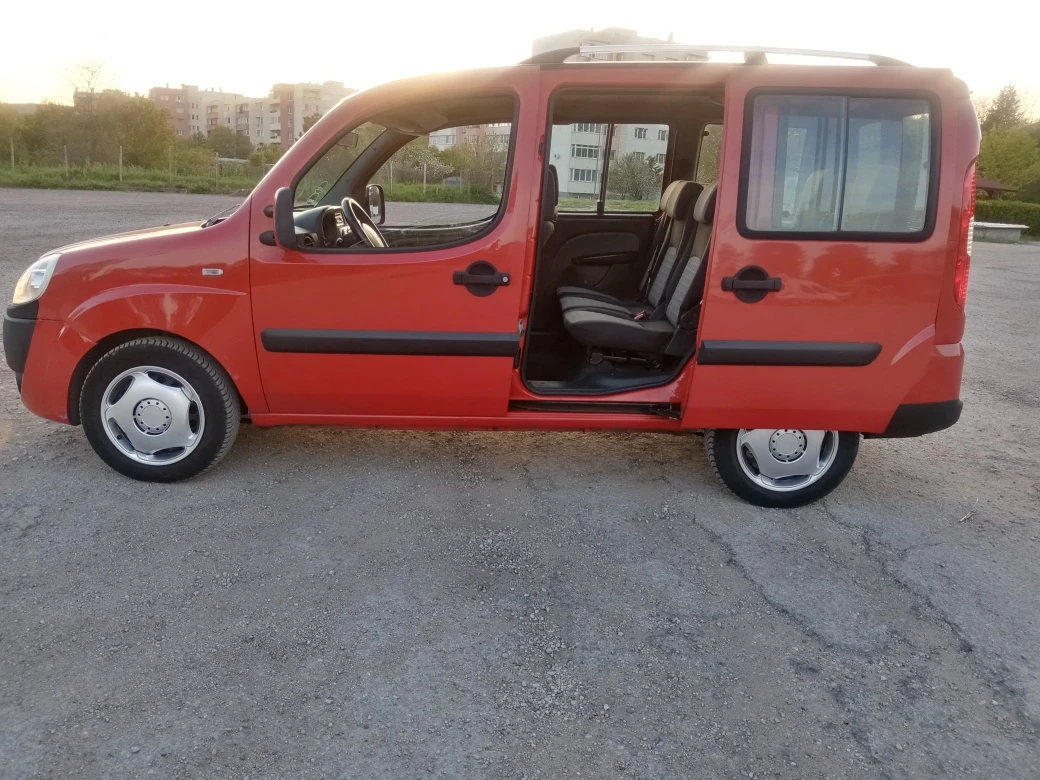 Fiat Doblo 1.4i 7 МЕСТЕН, снимка 6 - Автомобили и джипове - 54308513