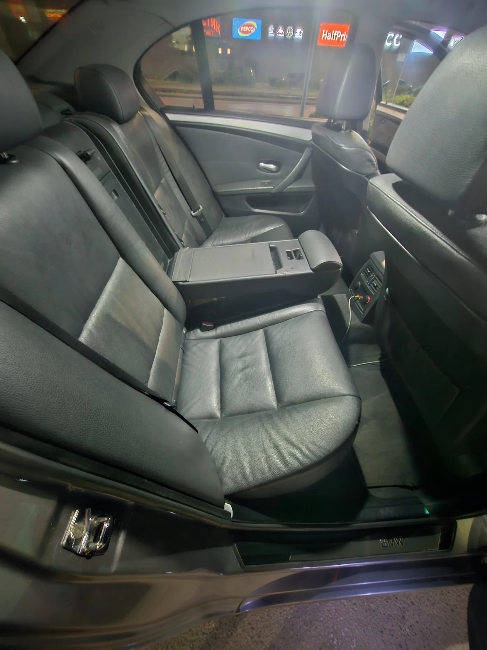 BMW 530 BMW 530 d xDrive, снимка 8 - Автомобили и джипове - 54394123