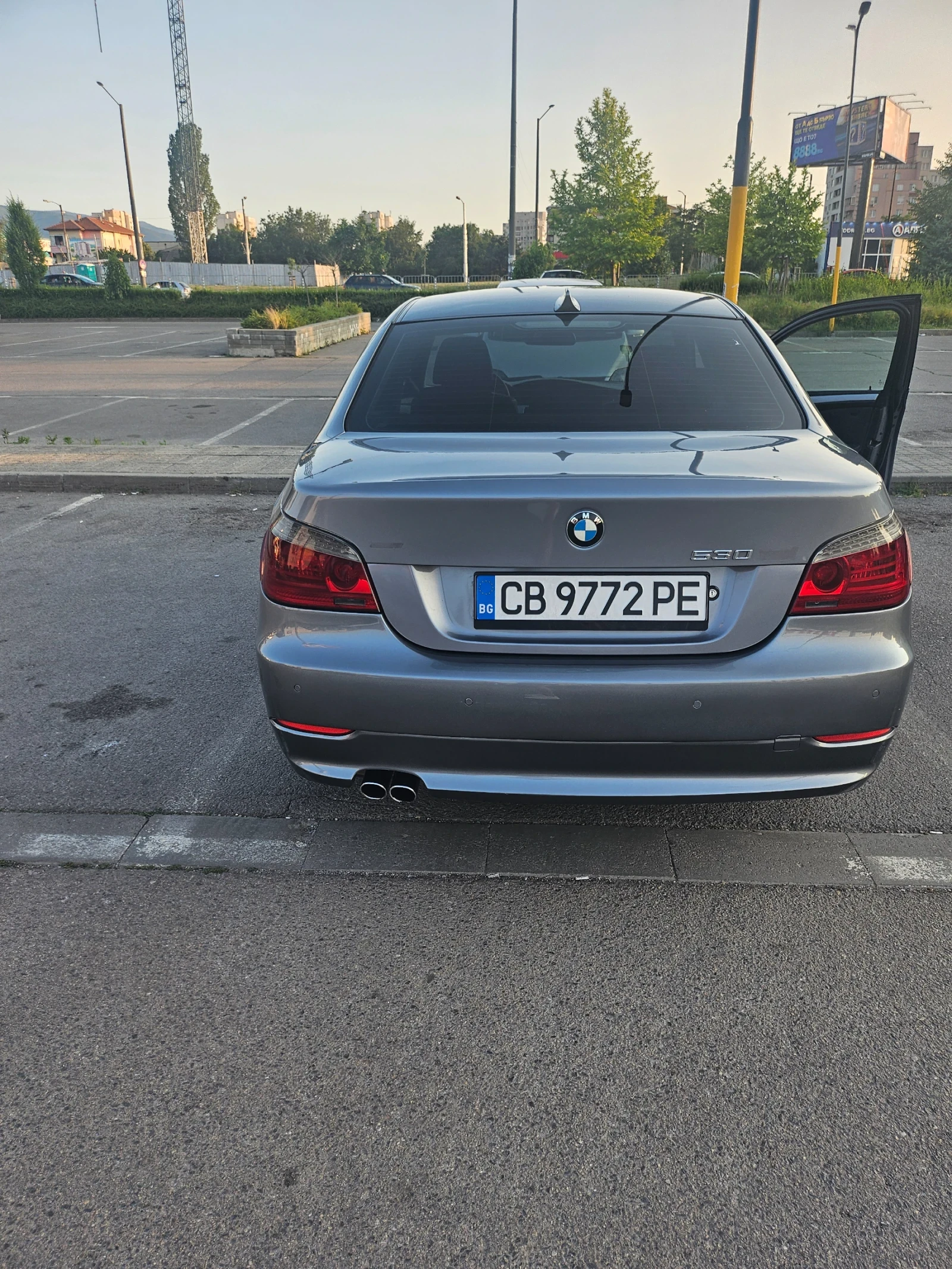 BMW 530 BMW 530 d xDrive, снимка 4 - Автомобили и джипове - 54394123