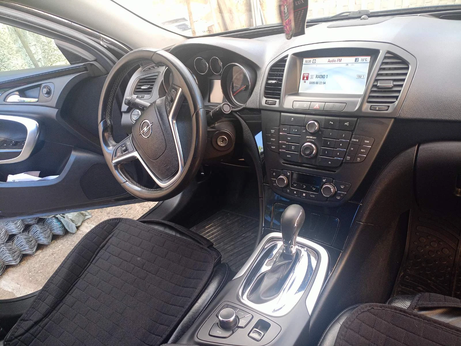 Opel Insignia, снимка 2 - Автомобили и джипове - 54395404