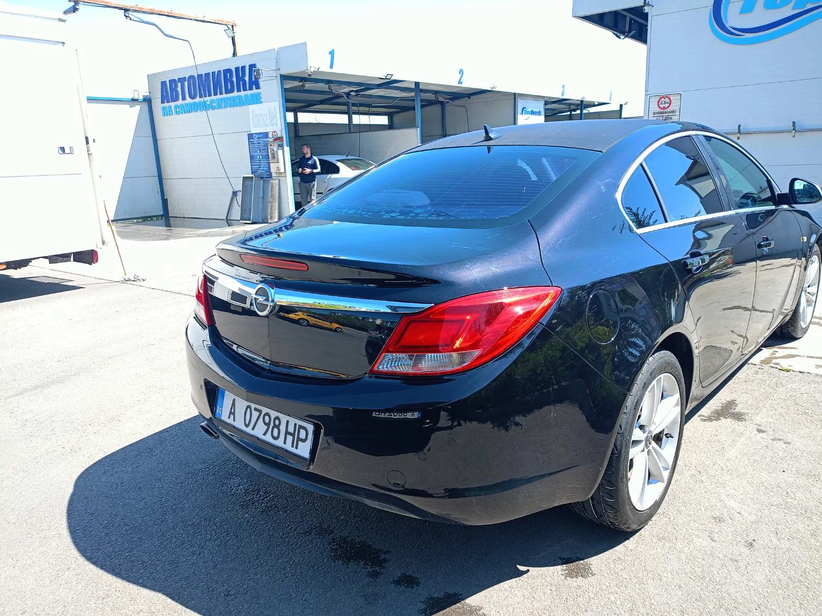 Opel Insignia, снимка 9 - Автомобили и джипове - 54395404