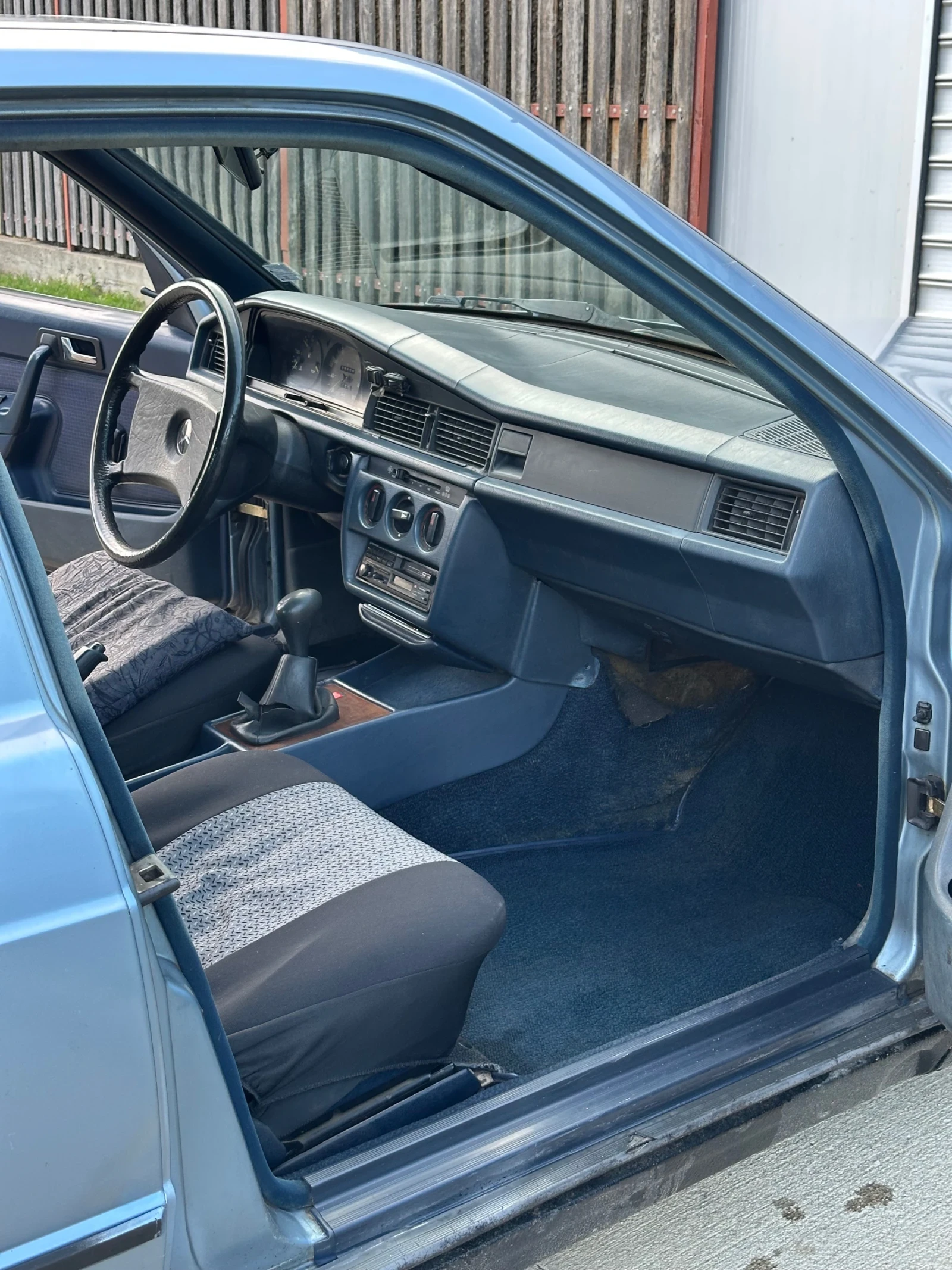 Mercedes-Benz 190, снимка 8 - Автомобили и джипове - 54495620