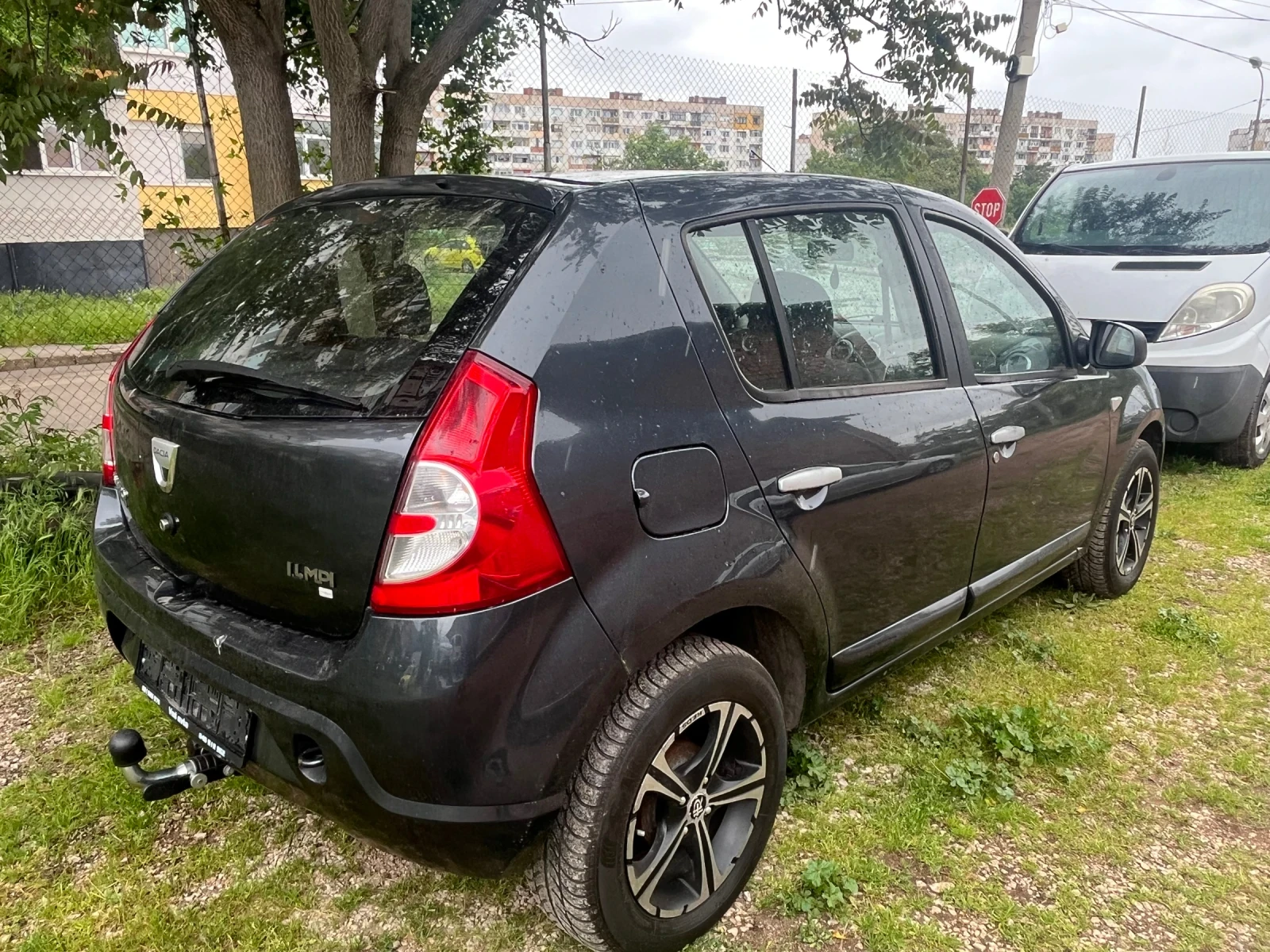 Dacia Sandero 1.4 MPI КЛИМАТИК , снимка 6 - Автомобили и джипове - 54648428