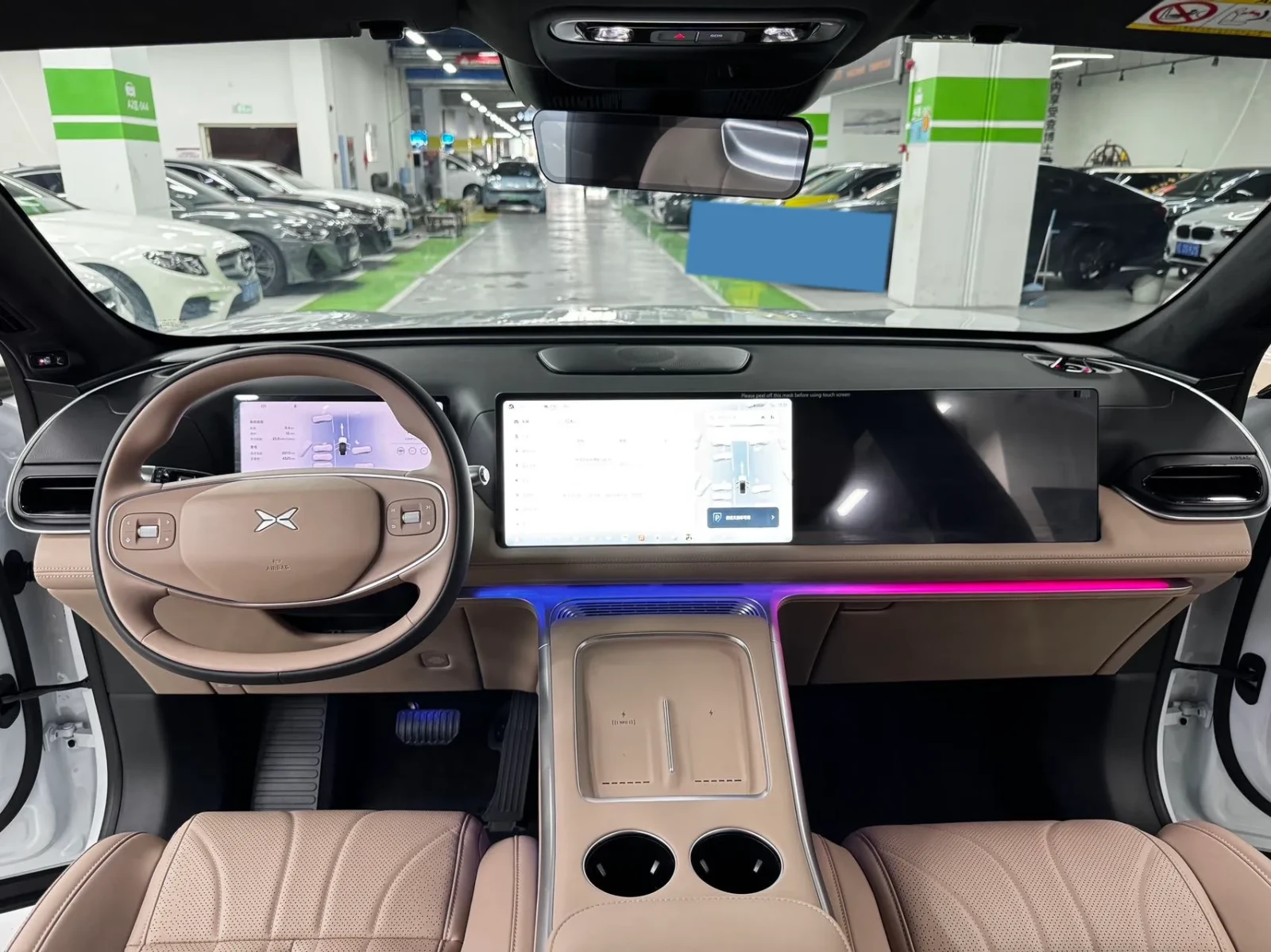 Xpeng G9 Xpeng G9 4x4  93.1kWh  Model 2025, снимка 5 - Автомобили и джипове - 54971901