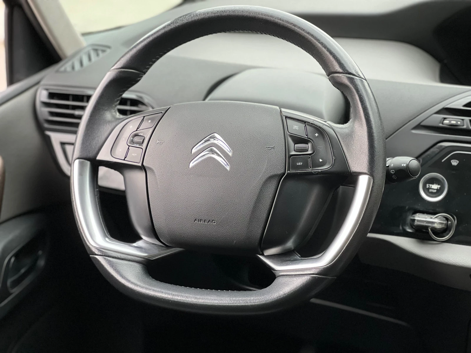 Citroen Grand C4 Picasso 1.6 HDI 7 МЕСТА НАВИ, снимка 15 - Автомобили и джипове - 54975524