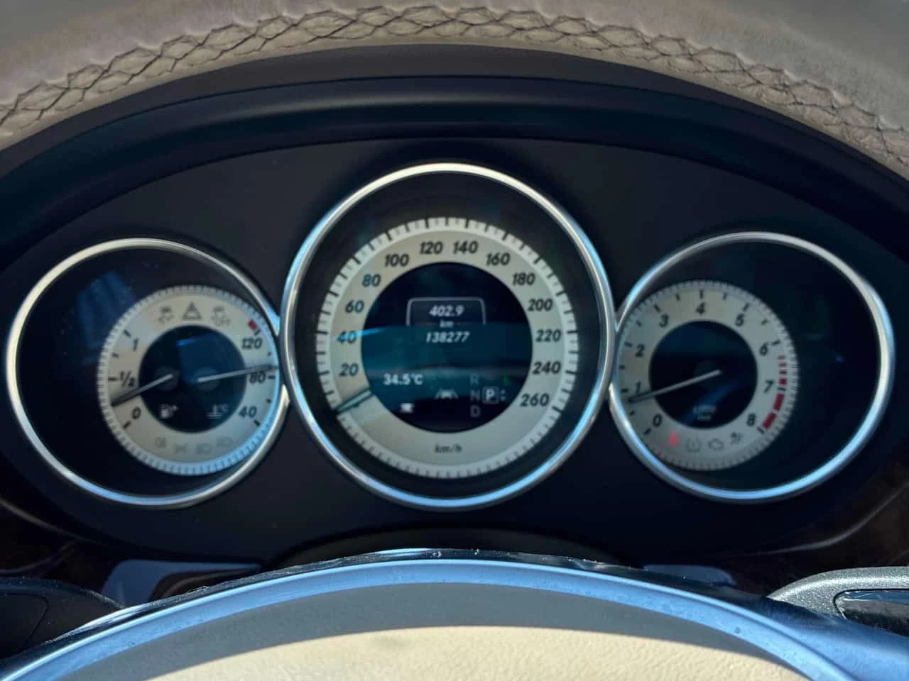 Mercedes-Benz CLS 550 * CARFAX * ЦЕНА ДО БГ, снимка 8 - Автомобили и джипове - 55292285