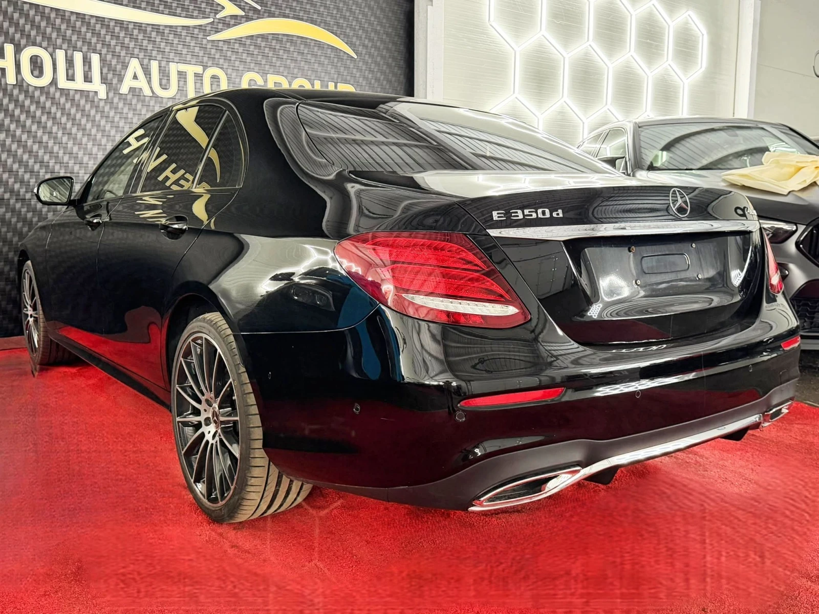 Mercedes-Benz E 350 MERCEDES-BENZ E 350d 4MATIC / DESIGNO / 360  / DIG, снимка 6 - Автомобили и джипове - 56014929