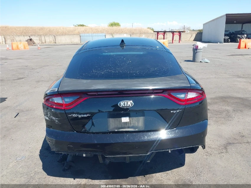 Kia Stinger 3.3 GT , снимка 5 - Автомобили и джипове - 56119341
