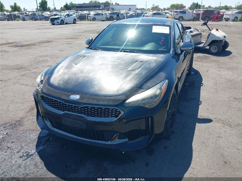 Kia Stinger 3.3 GT , снимка 3 - Автомобили и джипове - 56119341