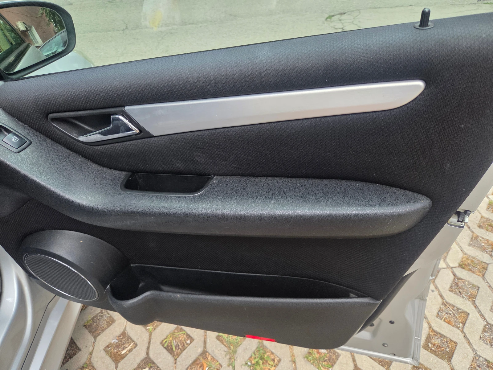 Mercedes-Benz B 180, снимка 15 - Автомобили и джипове - 56167173