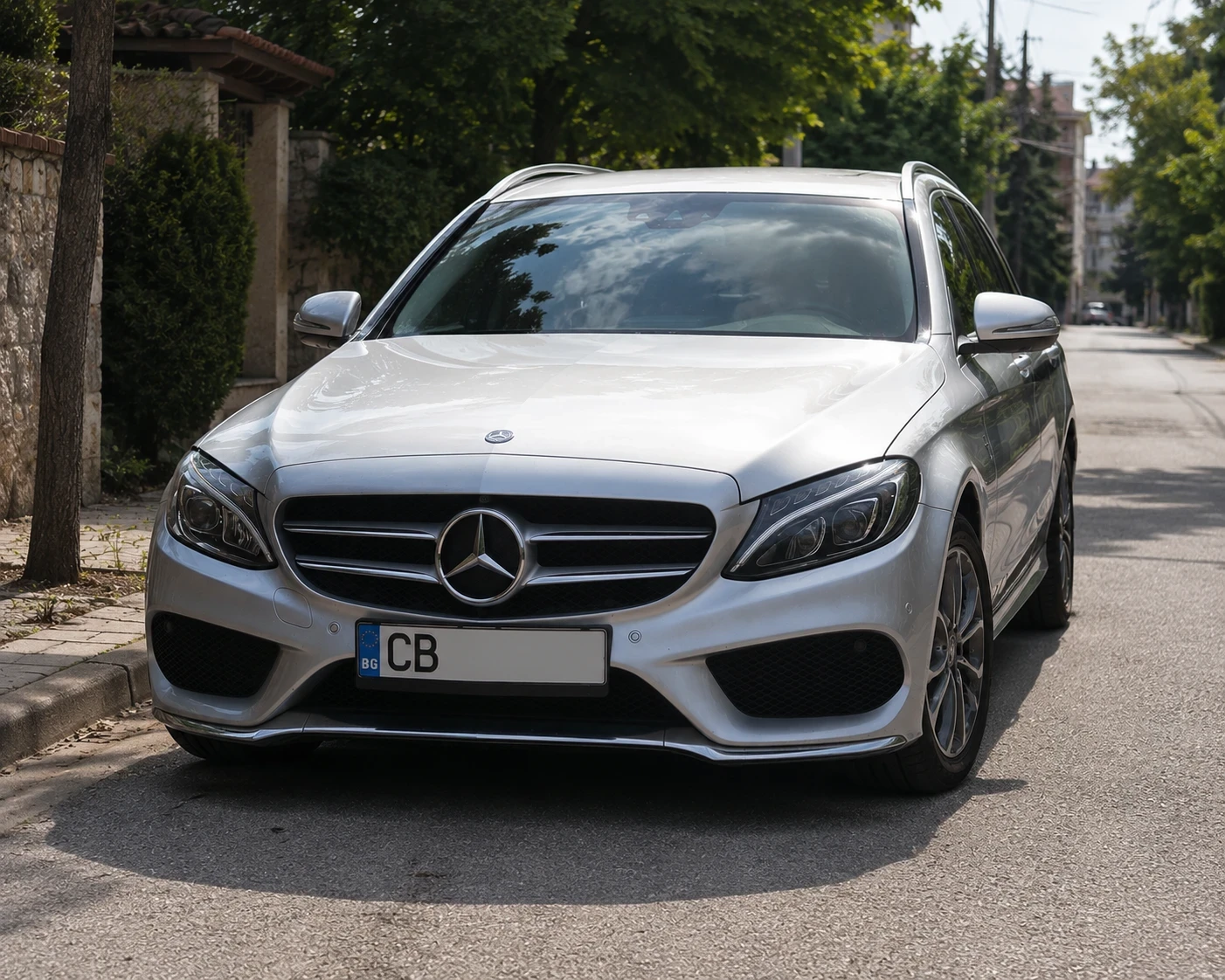 Mercedes-Benz C 180 | 2.0 Turbo | 360 | Burmester | LED | Обслужена, снимка 2 - Автомобили и джипове - 56196397